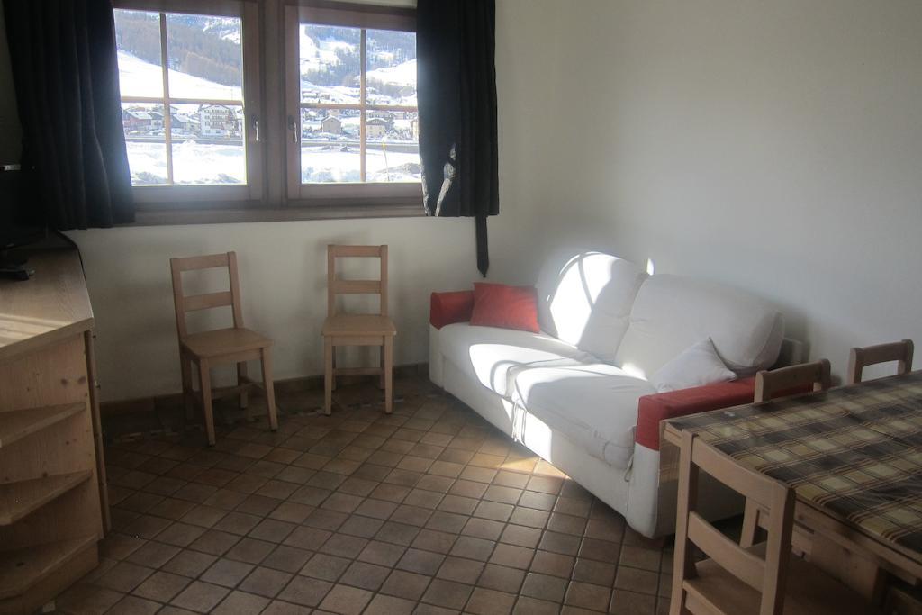 Chalet Rin Da Pemont Livigno Habitación foto